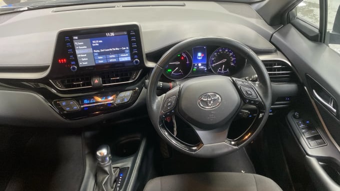 2022 Toyota C-hr