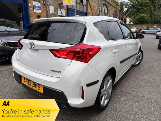 2013 Toyota Auris