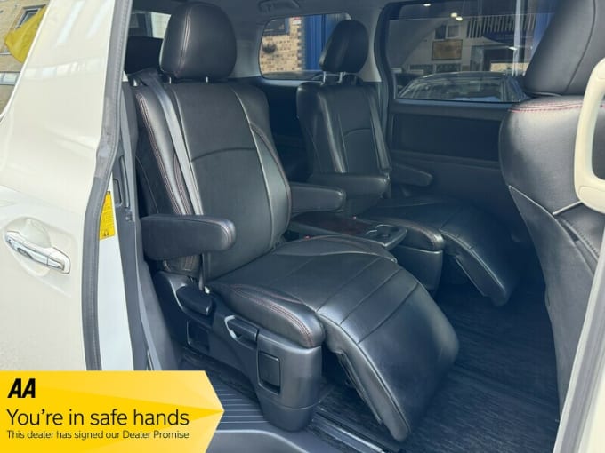 2012 Toyota Vellfire