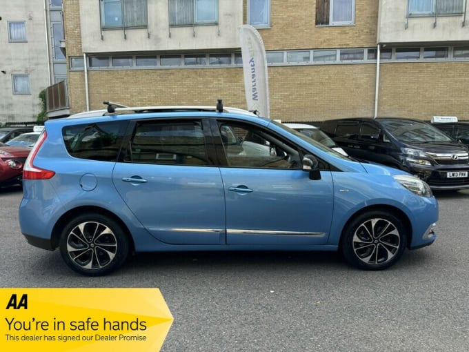 2025 Renault Scenic