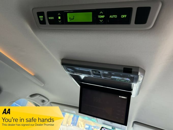 2012 Toyota Vellfire