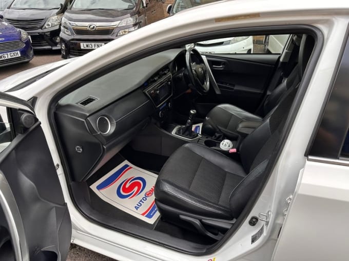 2013 Toyota Auris