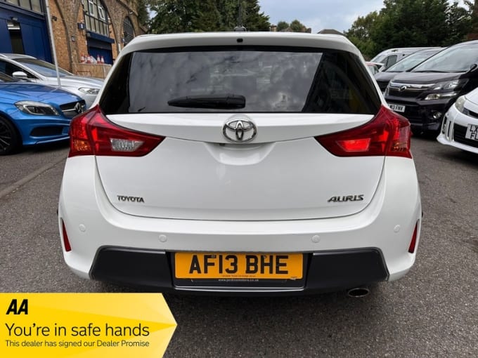 2013 Toyota Auris