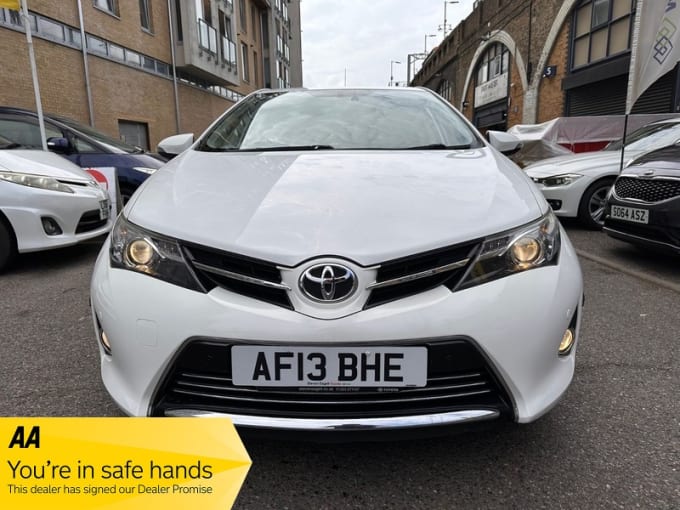 2013 Toyota Auris