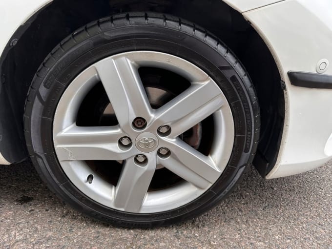2013 Toyota Auris