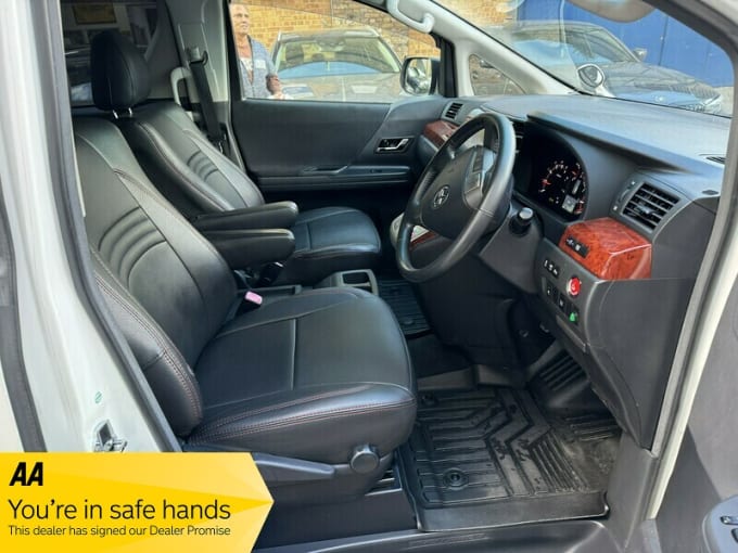 2012 Toyota Vellfire