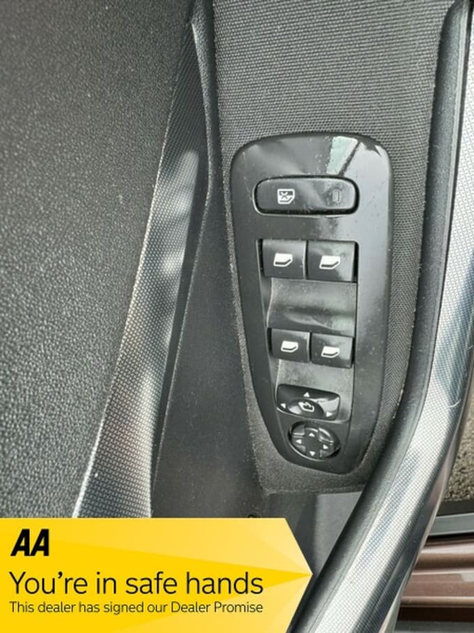 2025 Peugeot 2008