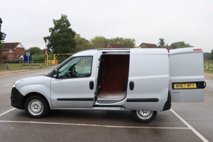 2024 Vauxhall Combo