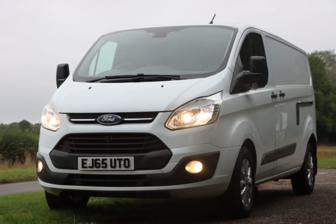 2024 Ford Transit Custom