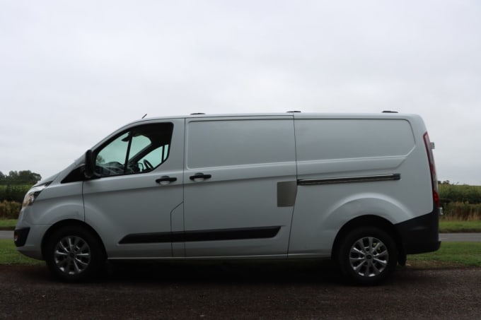 2024 Ford Transit Custom