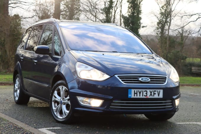 2025 Ford Galaxy