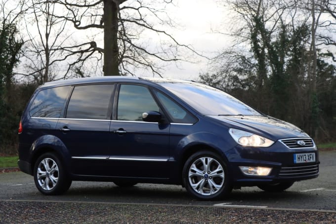 2025 Ford Galaxy