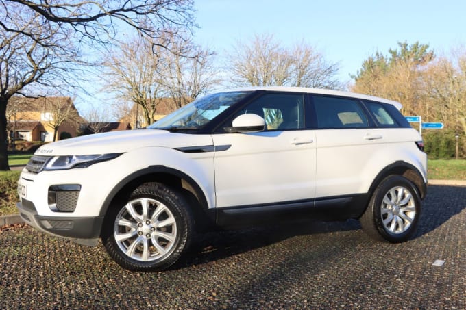 2025 Land Rover Range Rover Evoque