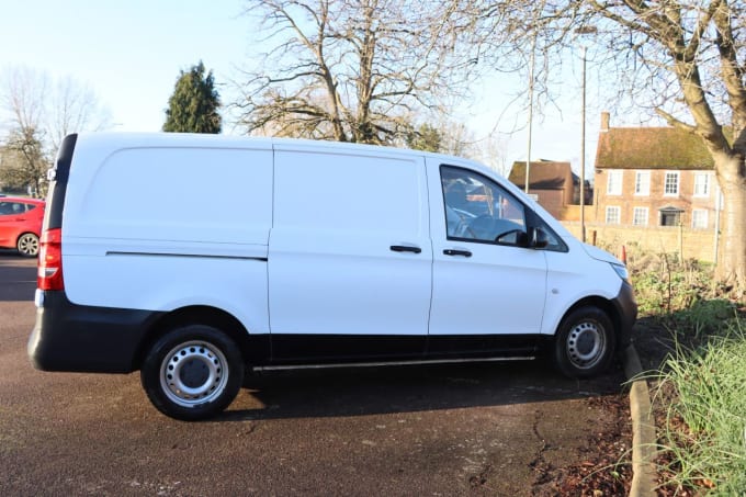 2025 Mercedes-benz Vito