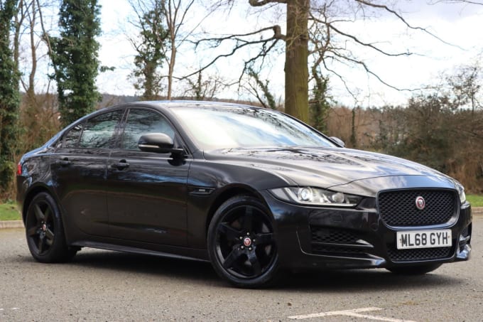 2025 Jaguar Xe