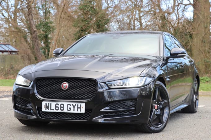 2025 Jaguar Xe