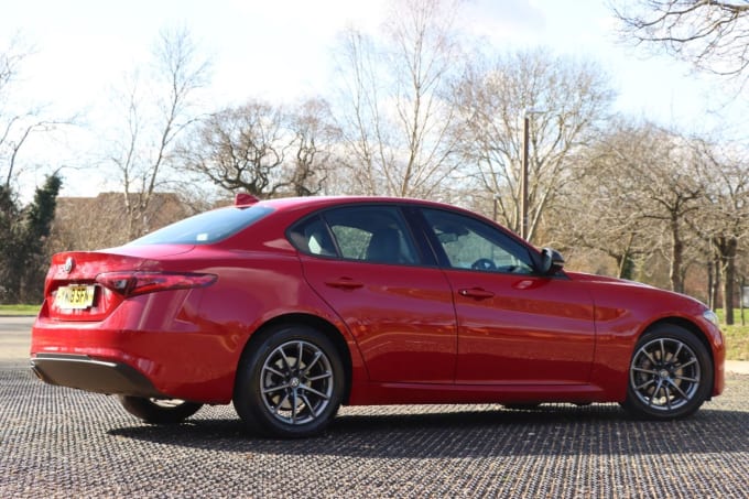 2025 Alfa Romeo Giulia