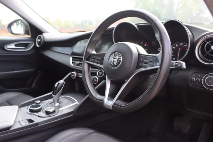 2025 Alfa Romeo Giulia