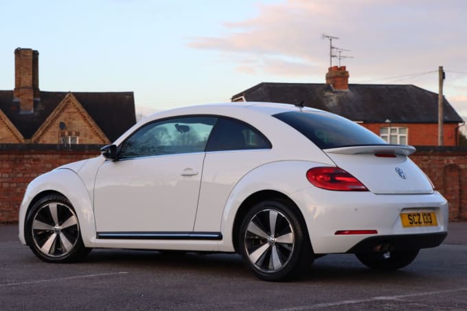 2025 Volkswagen Beetle