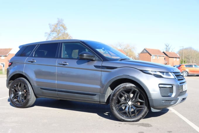 2025 Land Rover Range Rover Evoque