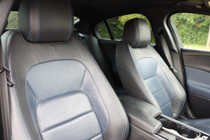 2025 Jaguar Xe
