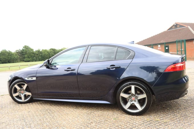 2025 Jaguar Xe