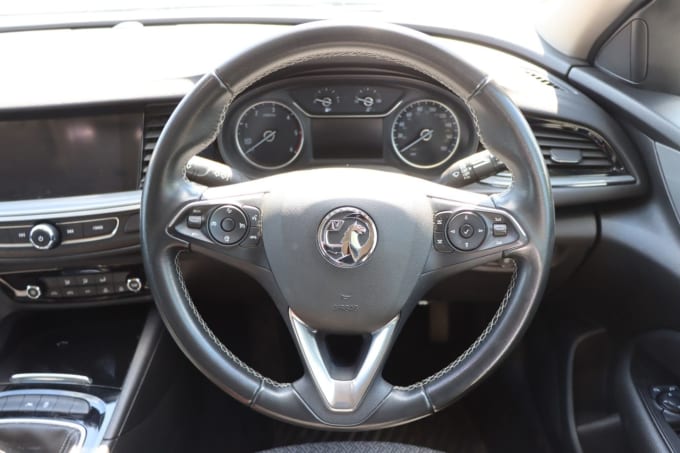 2025 Vauxhall Insignia