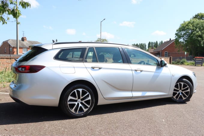 2025 Vauxhall Insignia