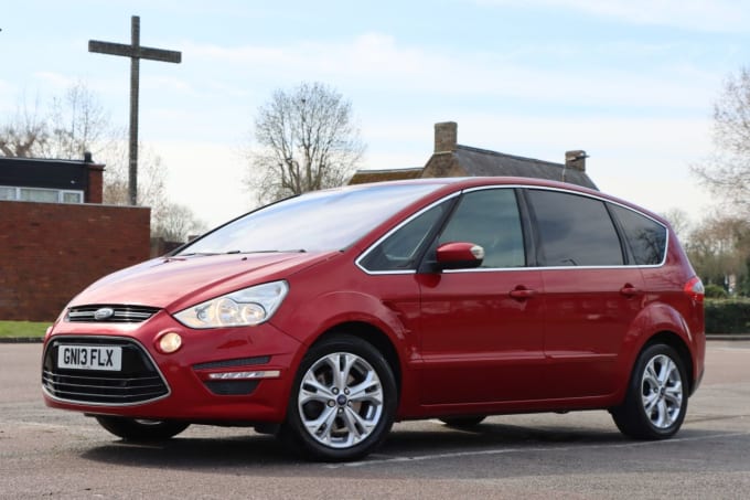 2025 Ford S-max
