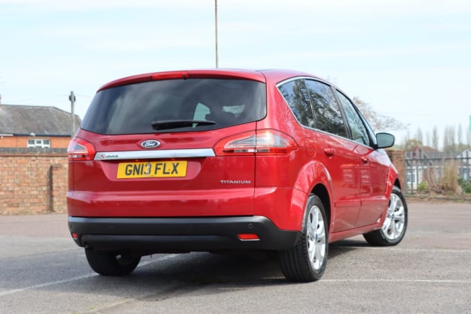 2025 Ford S-max