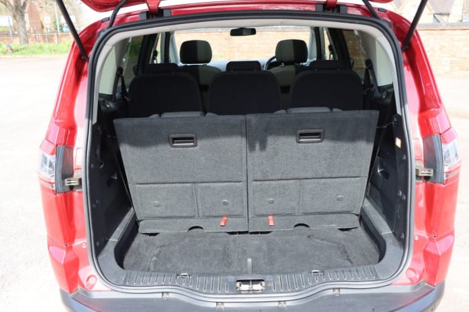 2025 Ford S-max