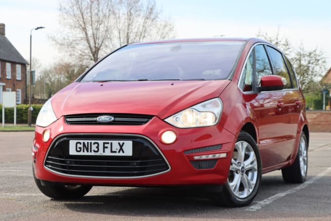 2025 Ford S-max