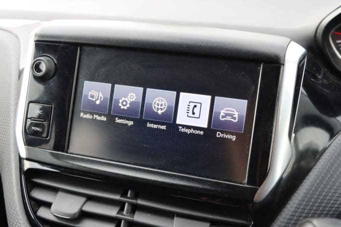 2025 Peugeot 2008