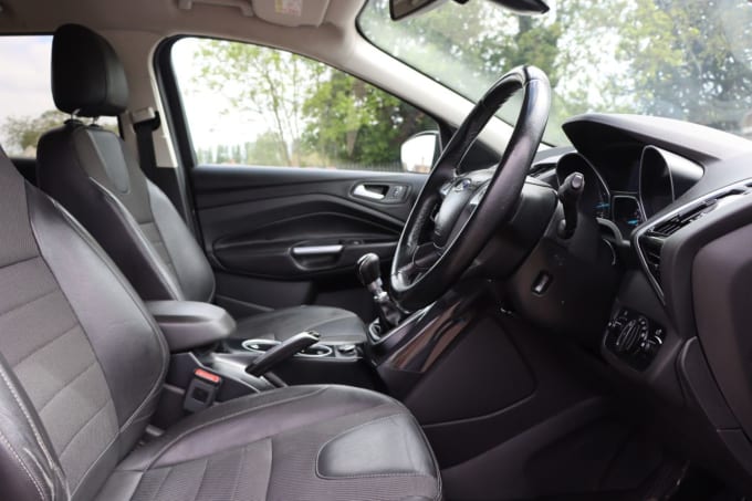 2025 Ford Kuga