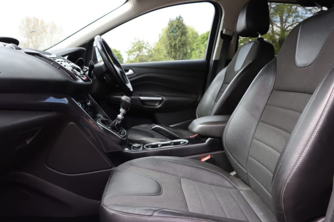 2025 Ford Kuga