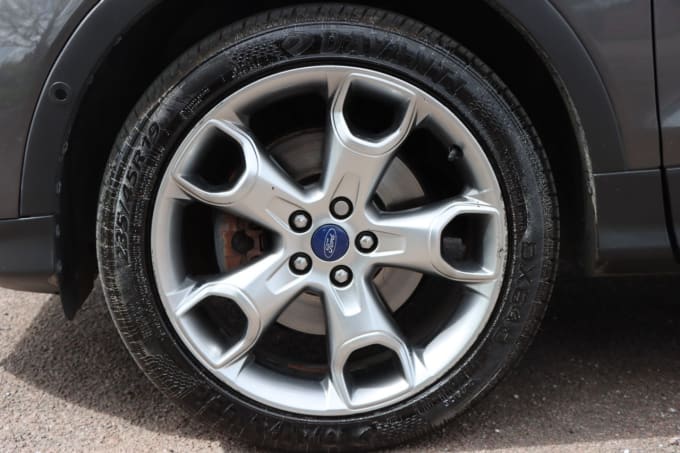 2025 Ford Kuga