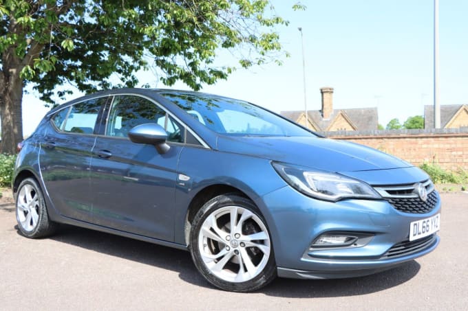 2025 Vauxhall Astra