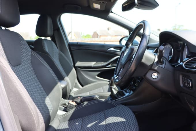 2025 Vauxhall Astra