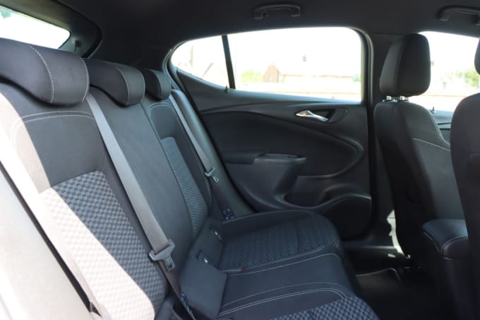 2025 Vauxhall Astra