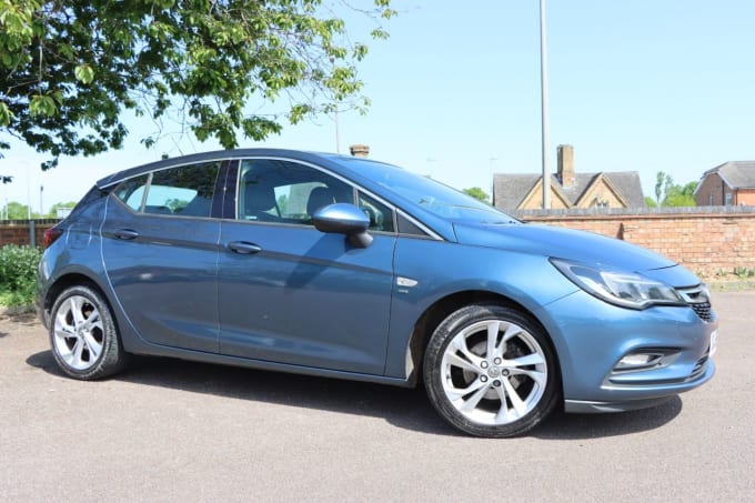 2025 Vauxhall Astra