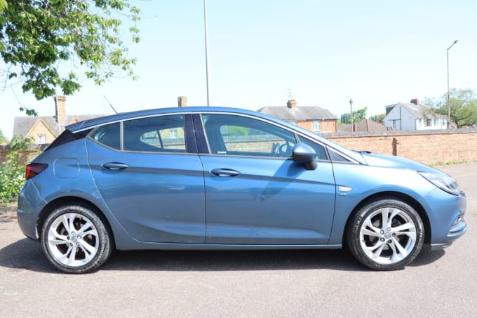 2025 Vauxhall Astra