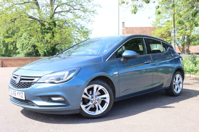 2025 Vauxhall Astra