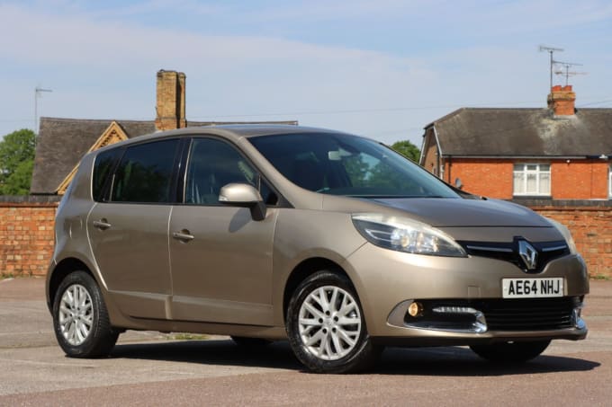 2025 Renault Scenic
