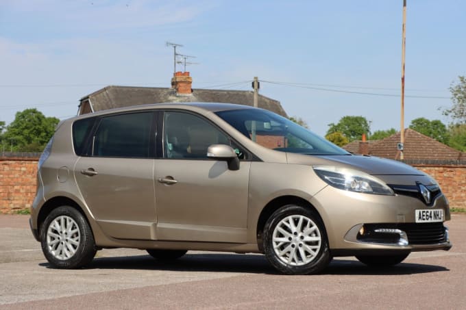 2025 Renault Scenic