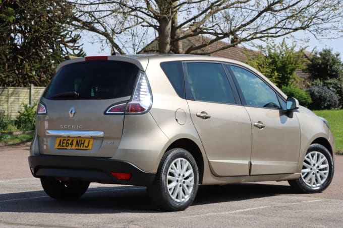 2025 Renault Scenic