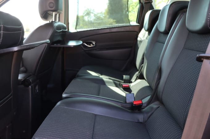 2025 Renault Scenic