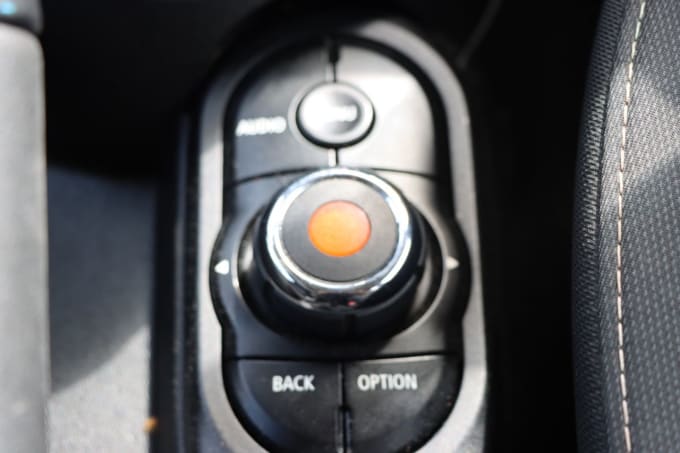 2025 Mini Hatch