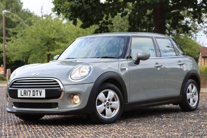 2025 Mini Hatch