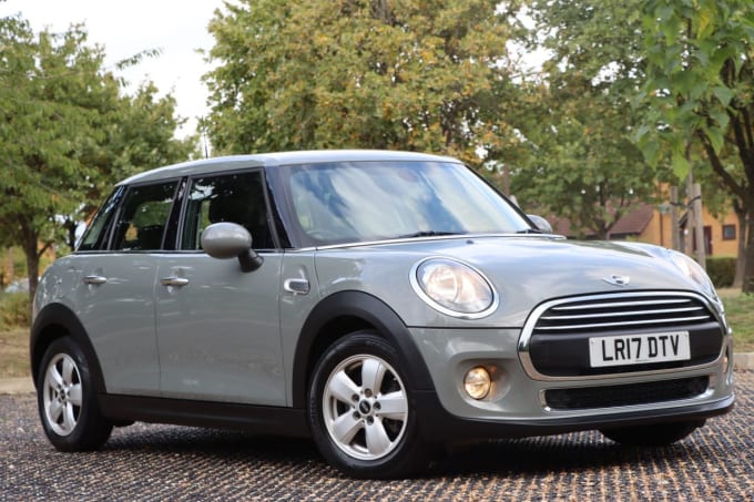 2025 Mini Hatch