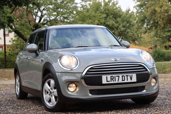 2025 Mini Hatch